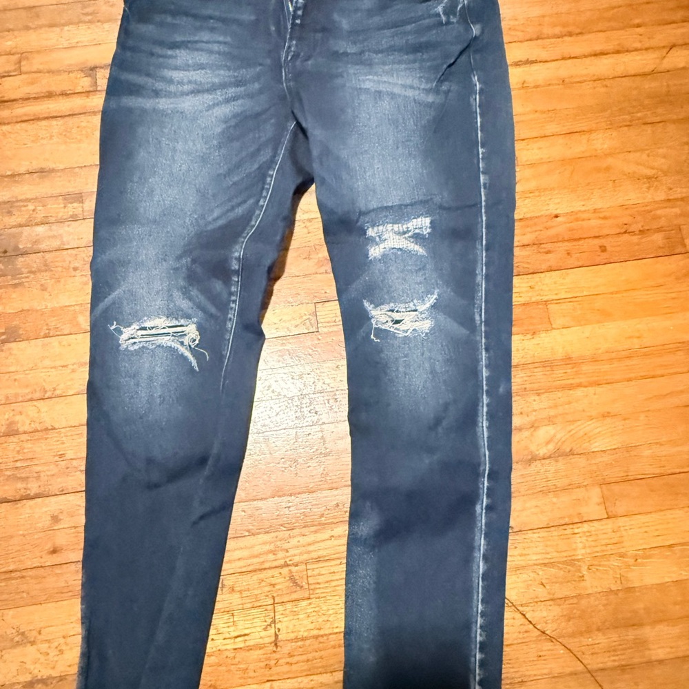 Blue Distressed Jeans